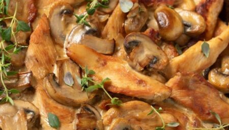 Tavuk Stroganoff